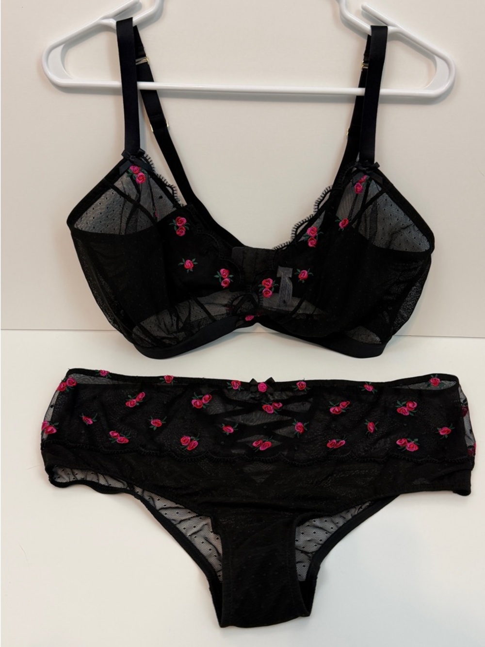 Cacique Embroidered No-Wire Triangle Bra Set - Picture 2 of 14